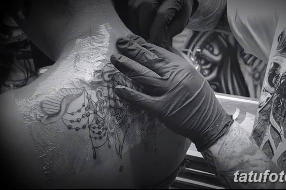 Инструкция по заживлению татуировки Как ухаживать за тату когда она шелушится